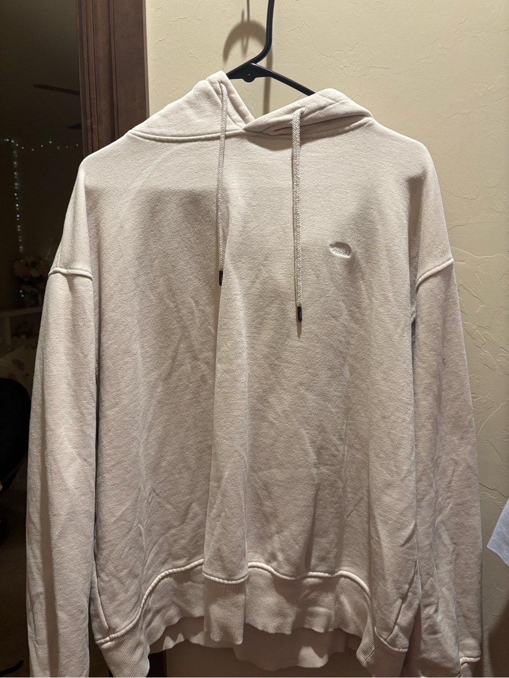The North Face Men’s/Women’s Cream Crewneck Hoodie